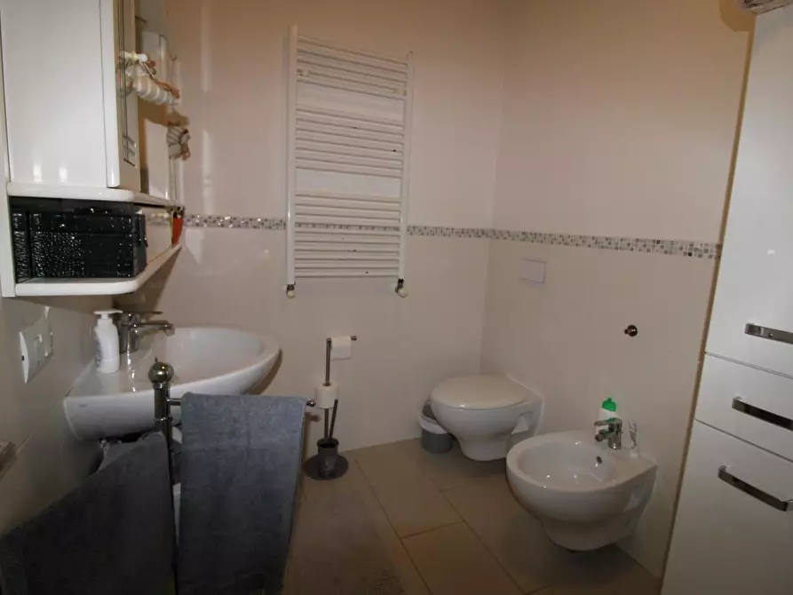 Immagine 5 di Appartamento in vendita  a Pontedera