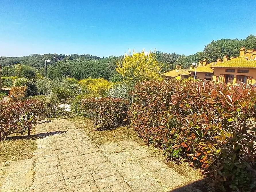 Immagine 25 di Villetta a schiera in vendita  a Gambassi Terme