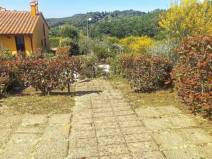 Immagine 26 di Villetta a schiera in vendita  a Gambassi Terme