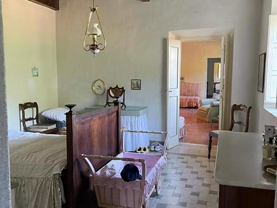 Immagine 34 di Villa in vendita  a Pescaglia