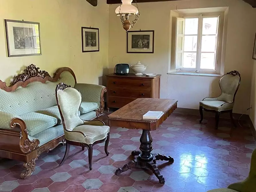 Immagine 40 di Villa in vendita  a Pescaglia
