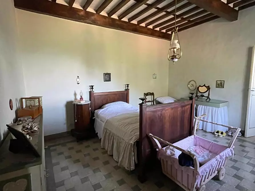 Immagine 35 di Villa in vendita  a Pescaglia