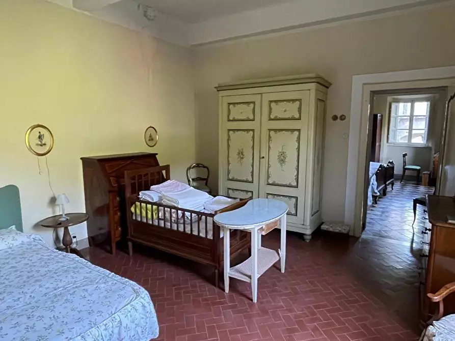 Immagine 27 di Villa in vendita  a Pescaglia