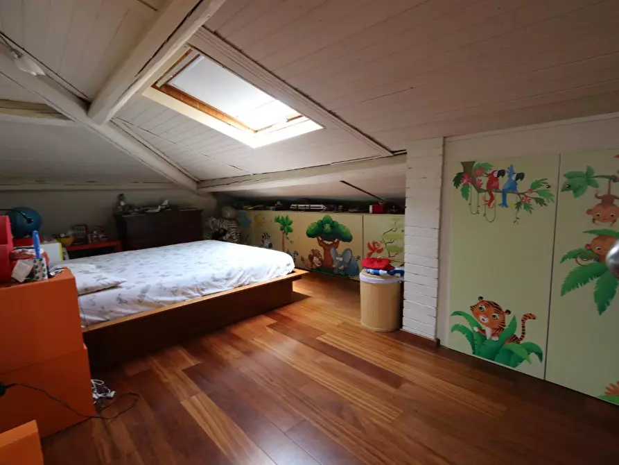 Immagine 22 di Villa in vendita  a Cascina