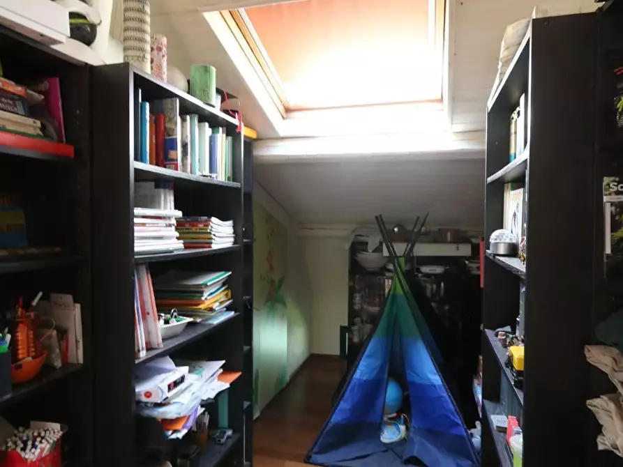 Immagine 20 di Villa in vendita  a Cascina