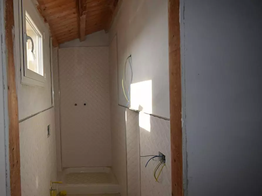 Immagine 7 di Appartamento in vendita  a Viareggio