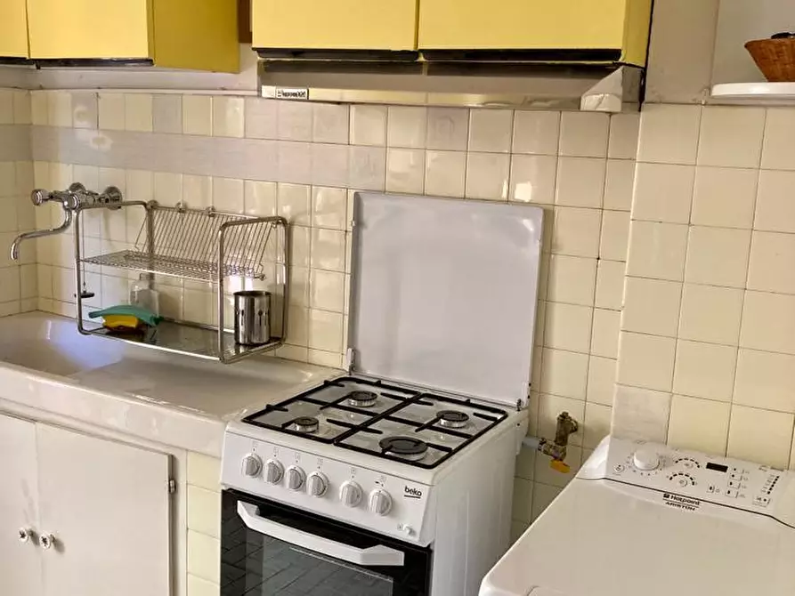 Immagine 6 di Appartamento in vendita  a Massa