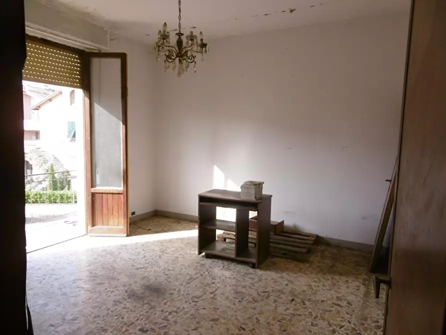 Immagine 2 di Villetta a schiera in vendita  a Capraia E Limite