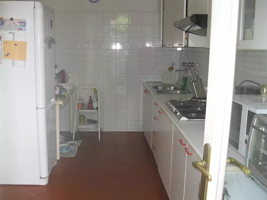 Immagine 7 di Casa semindipendente in vendita  a Carrara