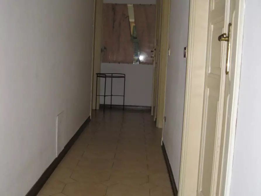 Immagine 9 di Casa semindipendente in vendita  a Carrara