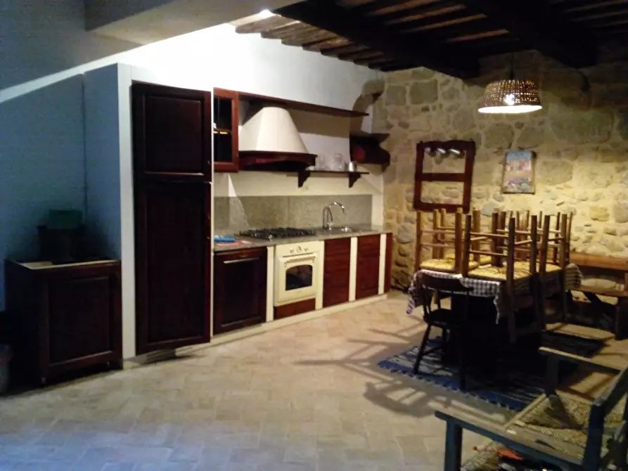 Immagine 27 di Terratetto in vendita  a Sorano