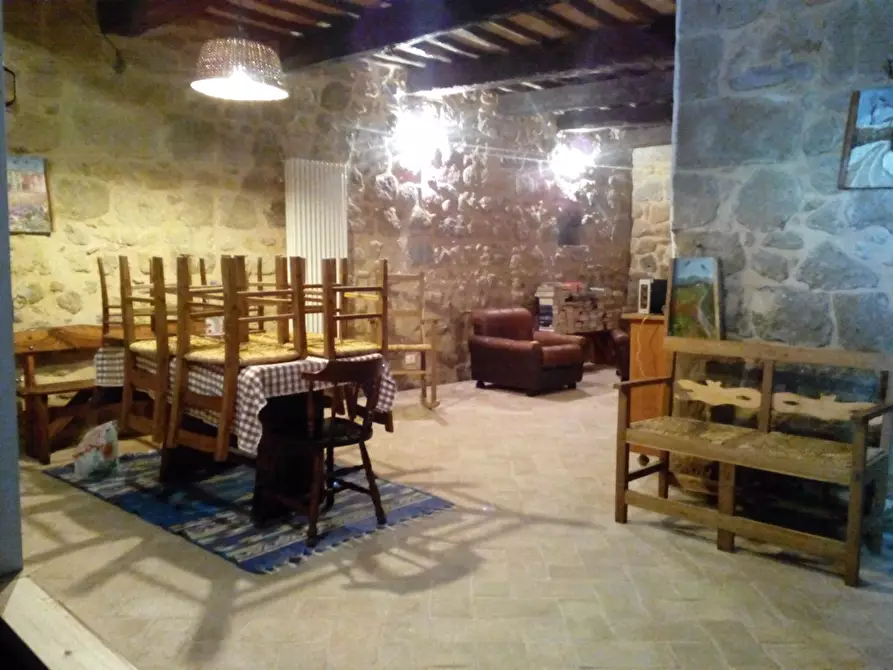 Immagine 28 di Terratetto in vendita  a Sorano