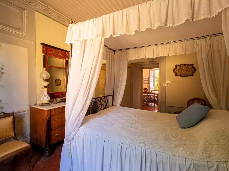 Immagine 28 di Villa in vendita  a Fucecchio