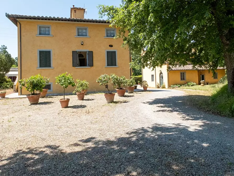 Immagine 12 di Villa in vendita  a Fucecchio