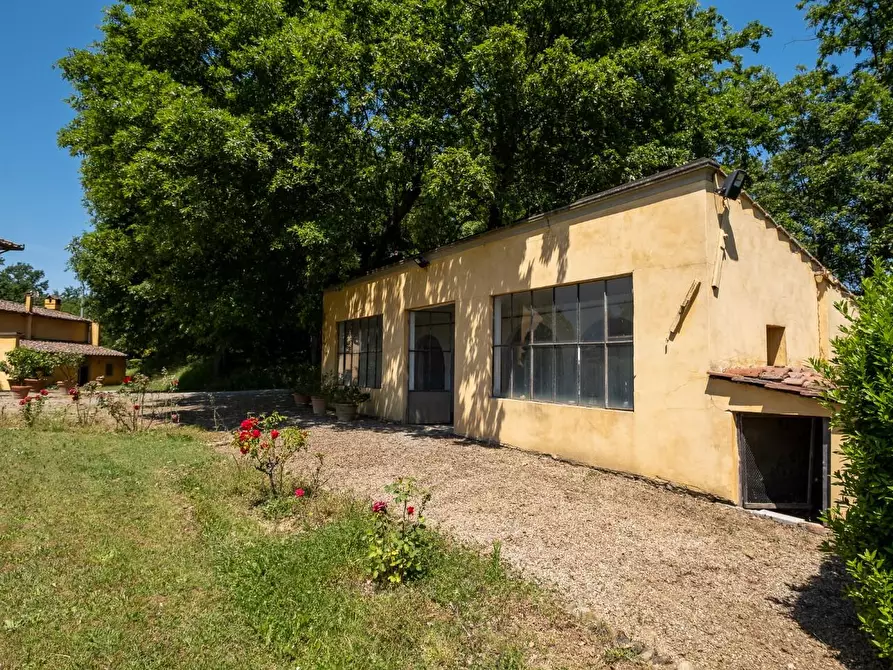 Immagine 10 di Villa in vendita  a Fucecchio