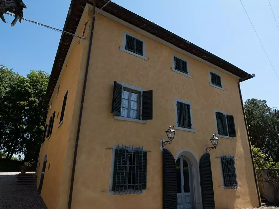 Immagine 6 di Villa in vendita  a Fucecchio