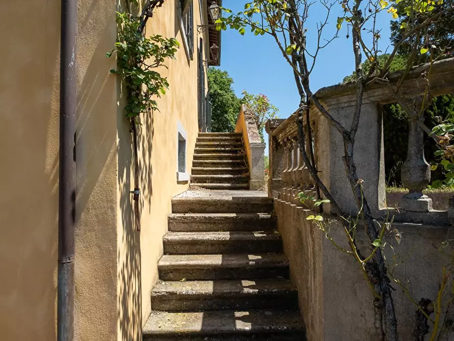 Immagine 7 di Villa in vendita  a Fucecchio