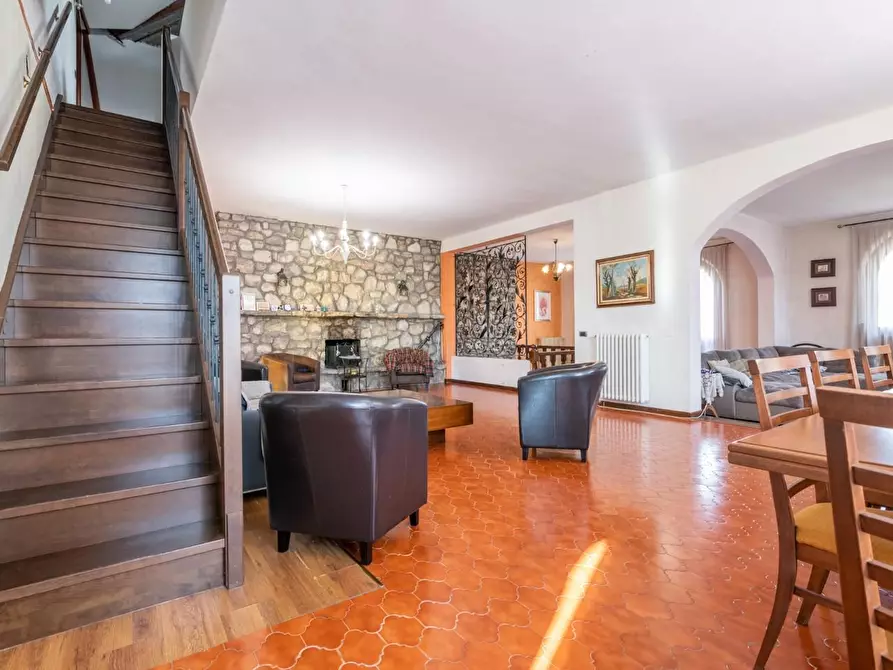 Immagine 10 di Casa bifamiliare in vendita  a Calcinaia