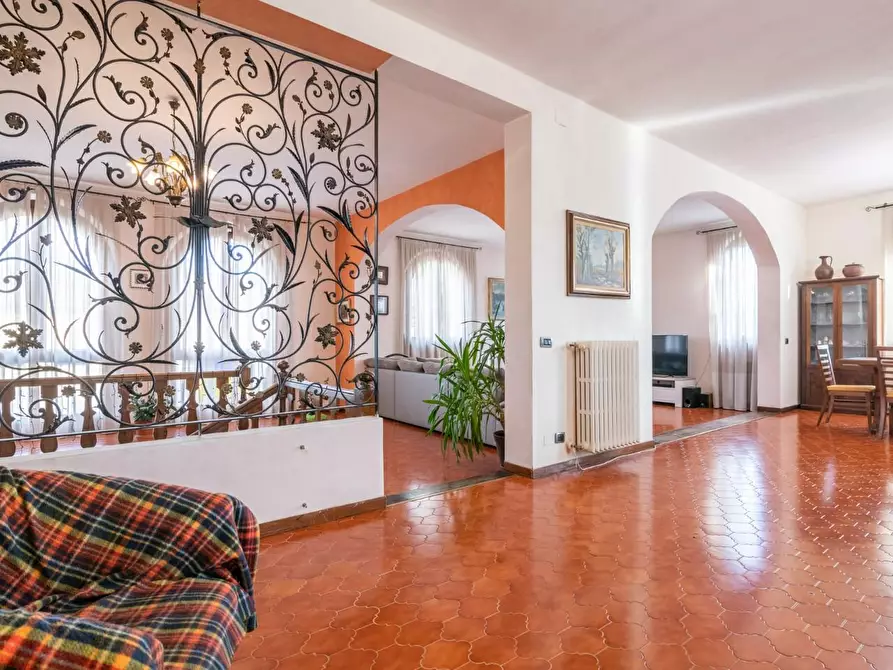 Immagine 14 di Casa bifamiliare in vendita  a Pontedera