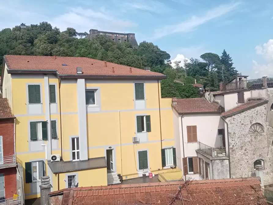 Immagine 10 di Appartamento in vendita  a Aulla