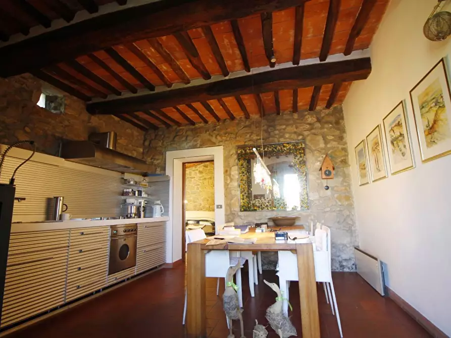 Immagine 26 di Casa colonica in vendita  a Larciano