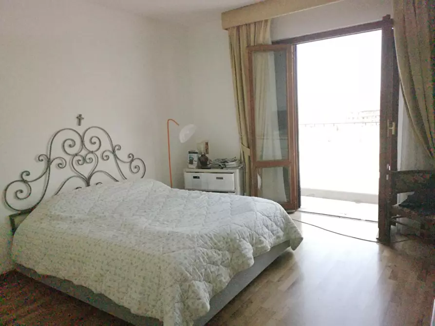 Immagine 6 di Appartamento in vendita  a Massa