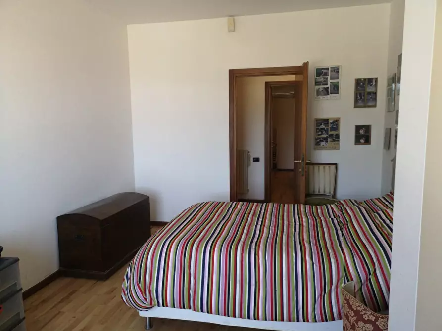 Immagine 9 di Appartamento in vendita  a Massa