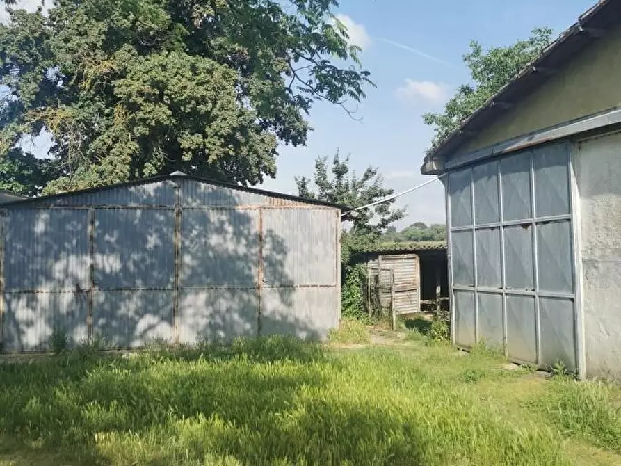 Immagine 5 di Rustico / casale in vendita  a Santa Maria A Monte