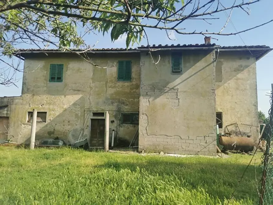 Immagine 9 di Rustico / casale in vendita  a Santa Maria A Monte