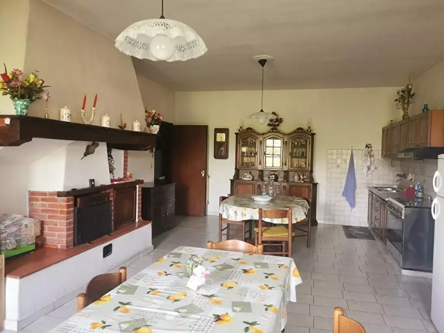 Immagine 14 di Rustico / casale in vendita  a Santa Maria A Monte