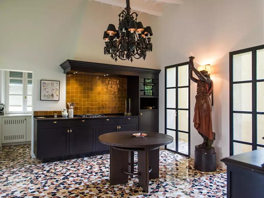 Immagine 34 di Immobile di prestigio in vendita  a Pisa