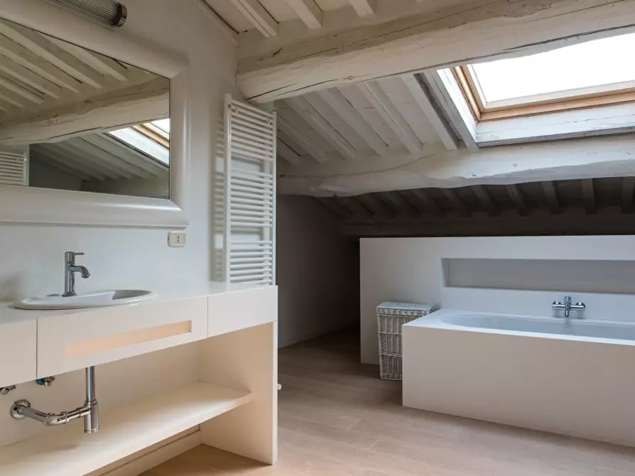 Immagine 66 di Immobile di prestigio in vendita  a Pisa