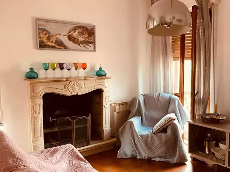 Immagine 8 di Mansarda in vendita  a Carrara