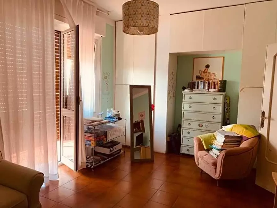 Immagine 2 di Mansarda in vendita  a Carrara