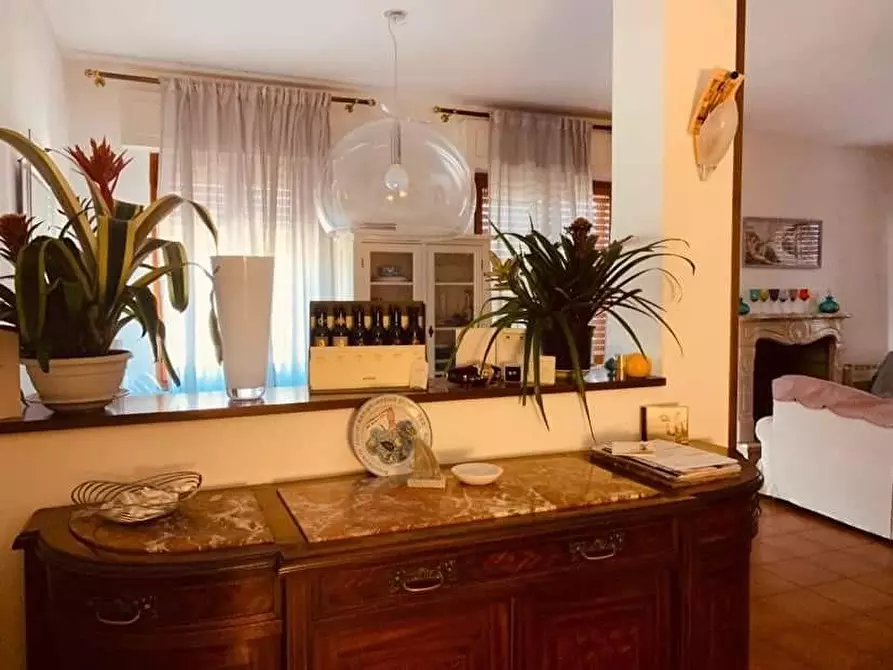 Immagine 14 di Mansarda in vendita  a Carrara