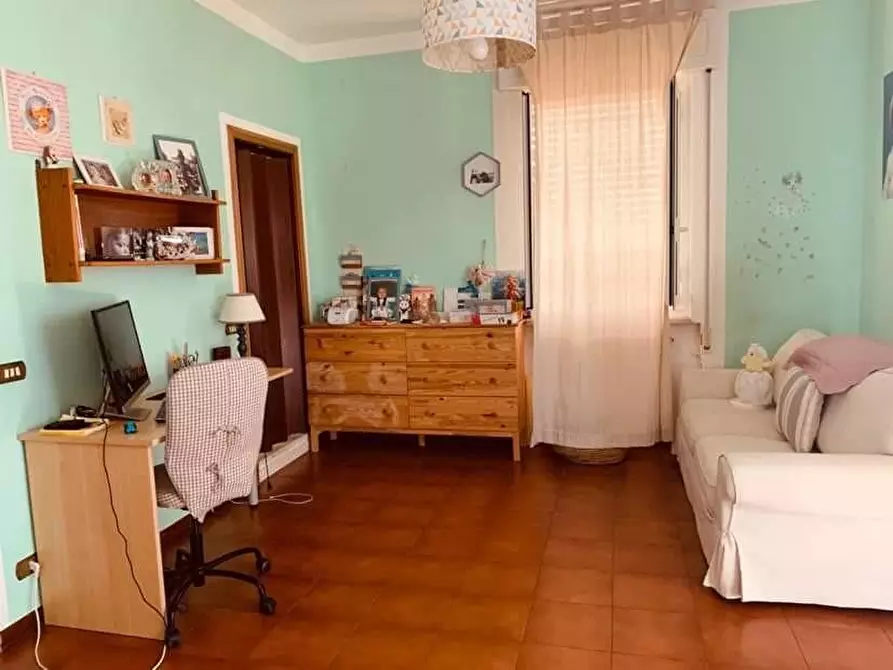 Immagine 4 di Mansarda in vendita  a Carrara