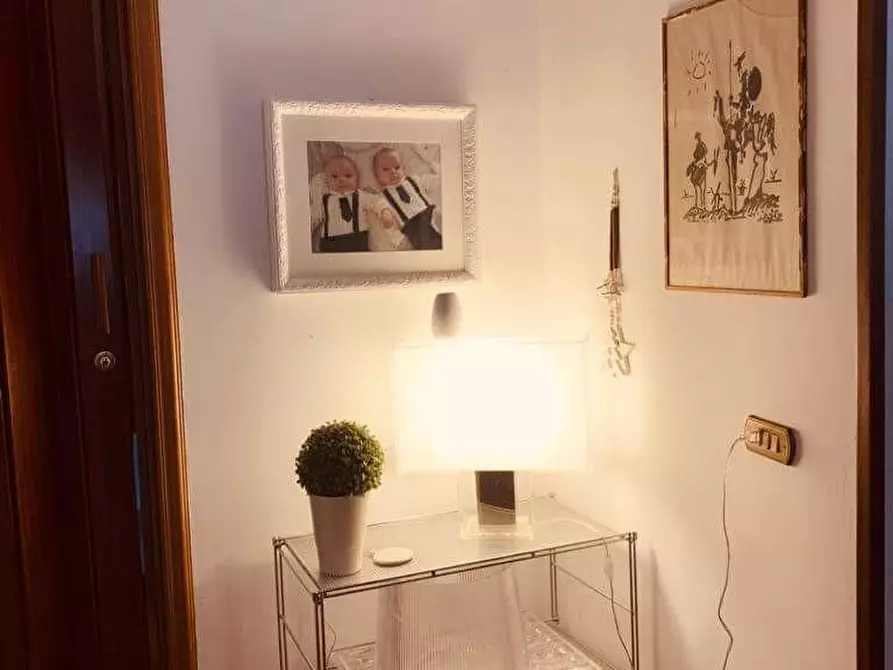 Immagine 16 di Mansarda in vendita  a Carrara