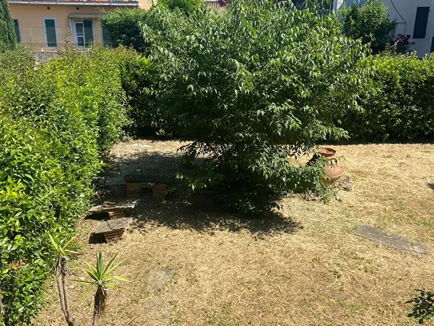 Immagine 38 di Villa in vendita  a Empoli