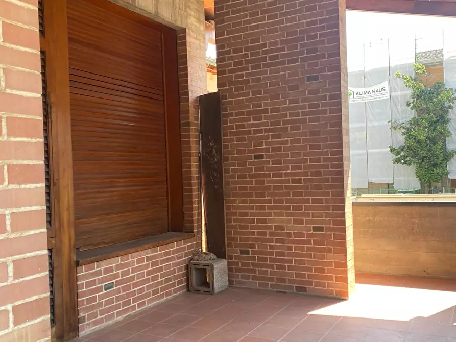 Immagine 2 di Villa in vendita  a Empoli