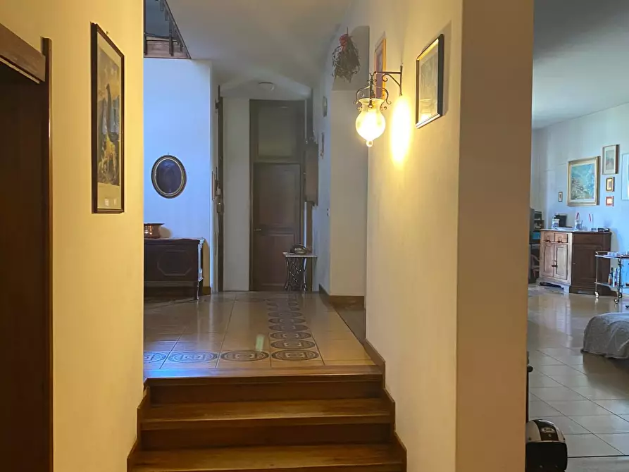 Immagine 6 di Villa in vendita  a Empoli