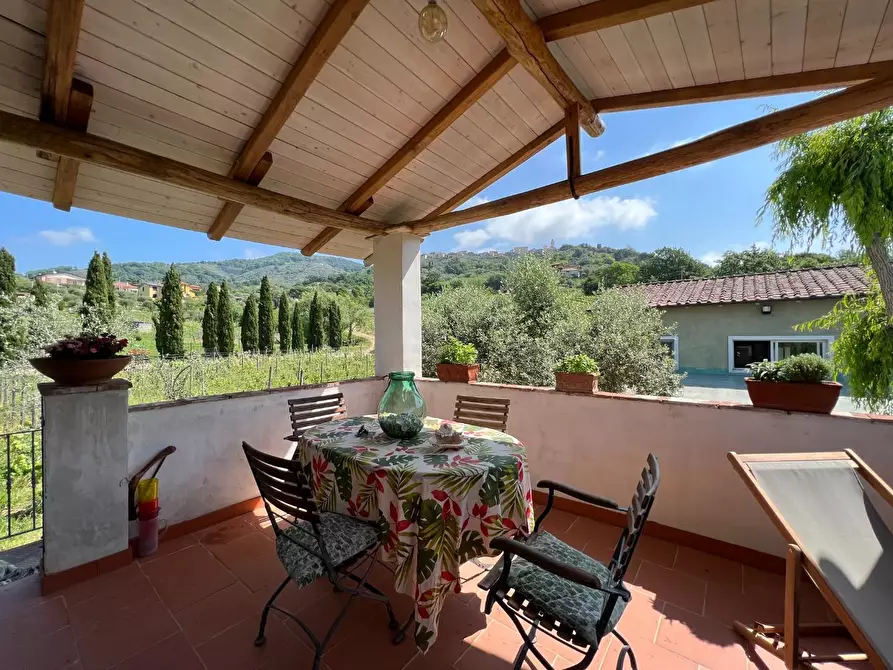 Immagine 44 di Agriturismo in vendita  a Castelnuovo Magra