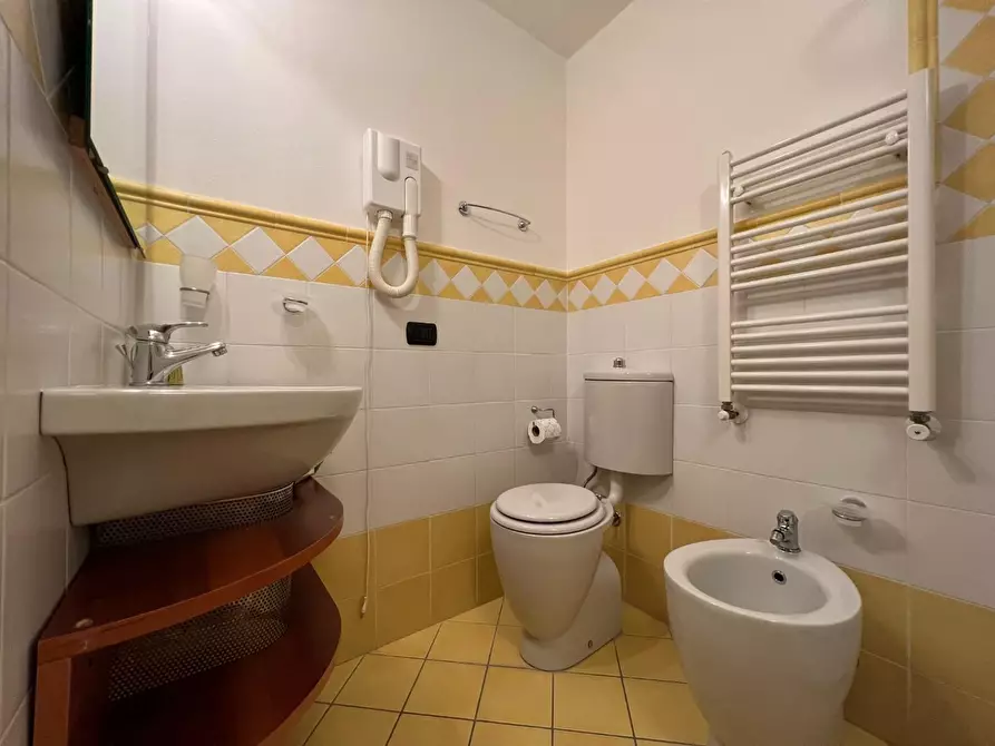 Immagine 24 di Agriturismo in vendita  a Castelnuovo Magra