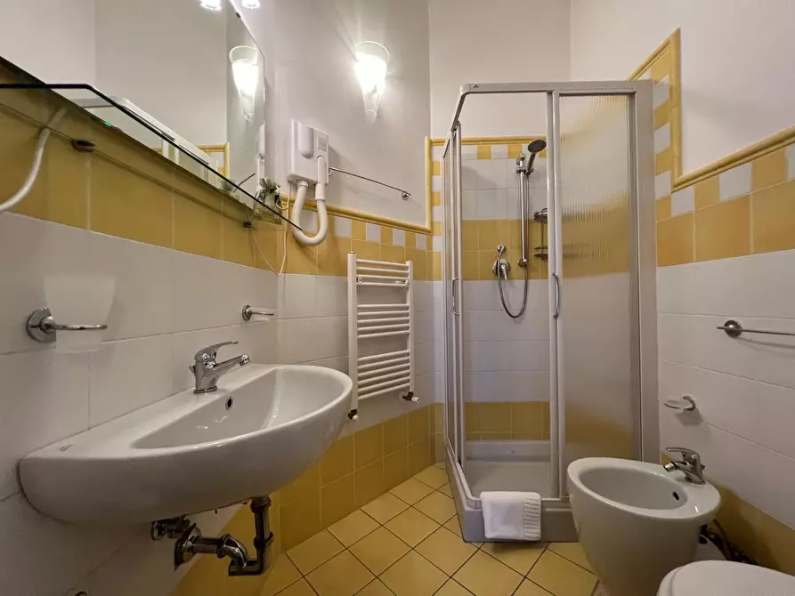 Immagine 31 di Agriturismo in vendita  a Castelnuovo Magra