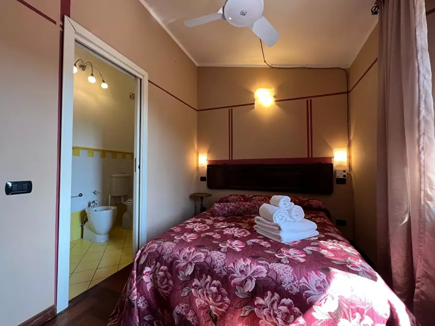 Immagine 27 di Agriturismo in vendita  a Castelnuovo Magra