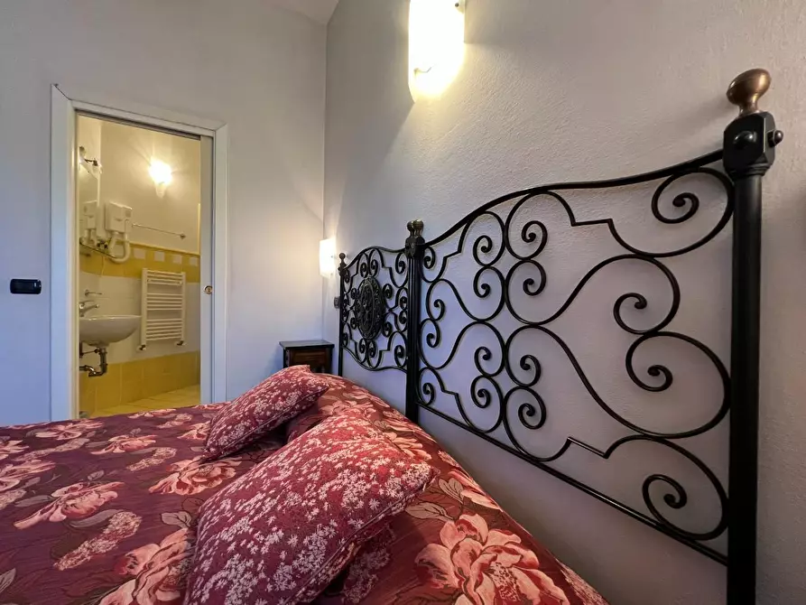 Immagine 30 di Agriturismo in vendita  a Castelnuovo Magra