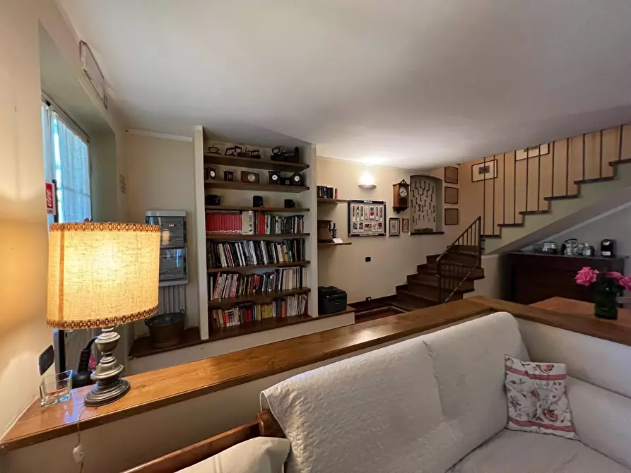 Immagine 35 di Agriturismo in vendita  a Castelnuovo Magra