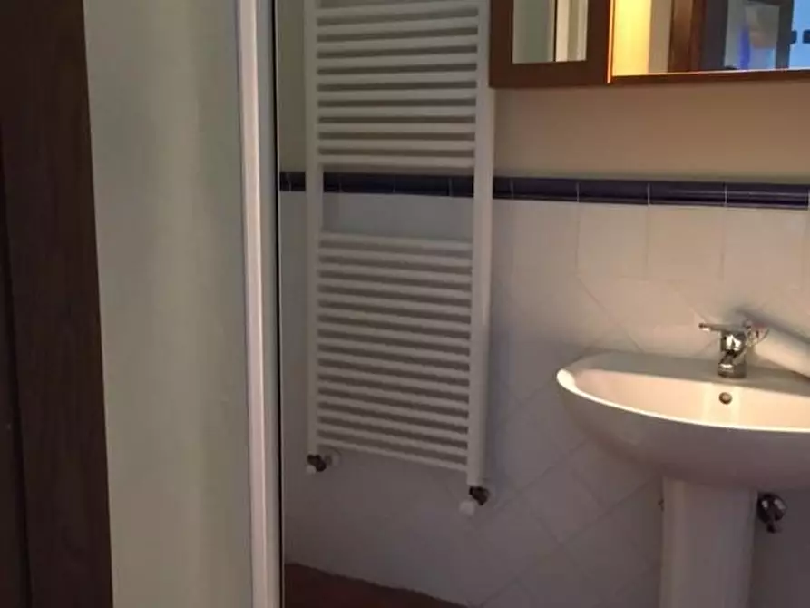 Immagine 19 di Appartamento in vendita  a Montopoli In Val D'arno