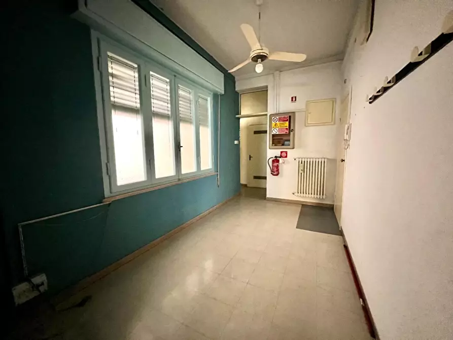 Immagine 11 di Appartamento in vendita  a Pontedera