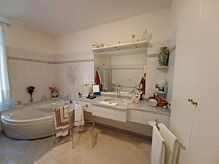 Immagine 25 di Terratetto in vendita  a Capraia E Limite