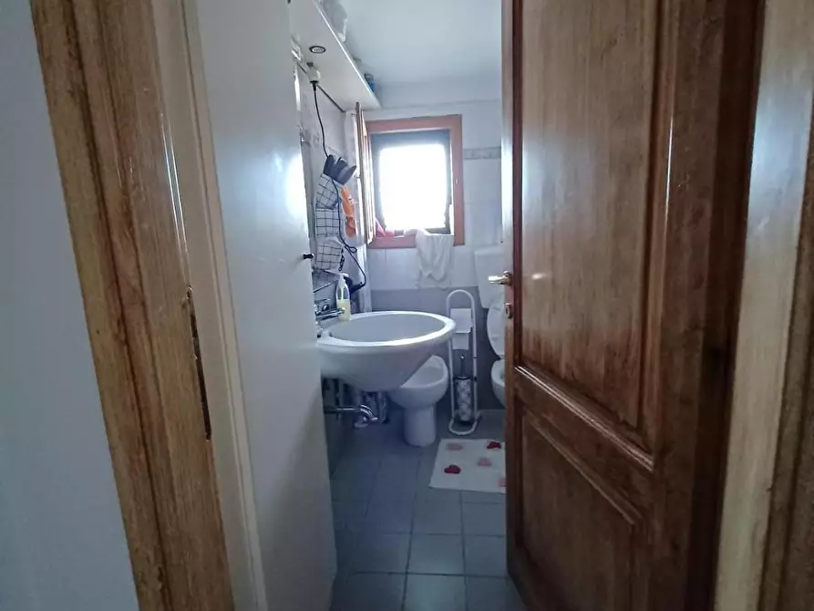 Immagine 24 di Terratetto in vendita  a Capraia E Limite